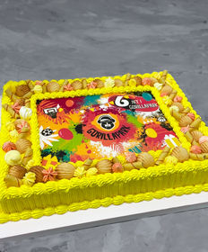 Праздничный торт «Фототорт с большой рамкой из сладостей»