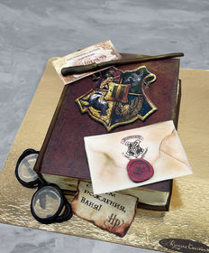 Детский торт «Книга Хогвартса Гарри Поттер»