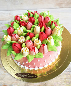 Праздничный торт «Тюльпаны»