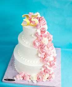 Праздничный торт «Гирлянда роз на 35 лет»